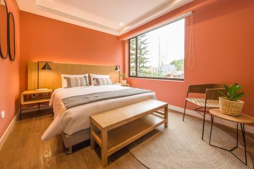 Los Naranjos Apartment | Elegant Space in El Tesoro Recharge in Comfort 308