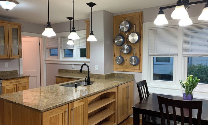 Madison House | Elegant Victorian home in neighborhood perfectly situated near campus