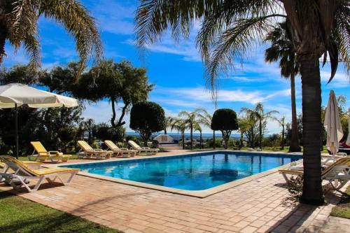 Cerro do Mocho Villa | Elegant Villa in Loulé with Private Pool