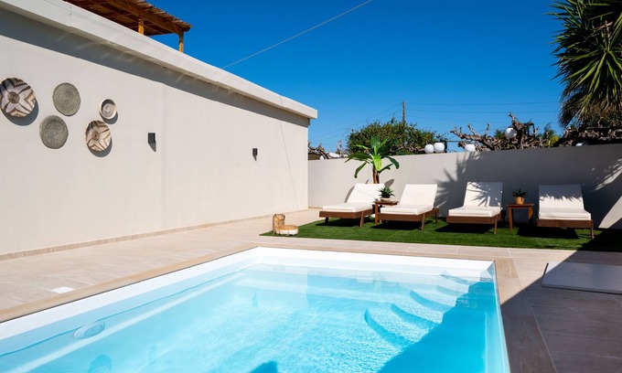 Malia Villa | Elegant Villa in Malia with private pool, just 2 minutes from the beach!