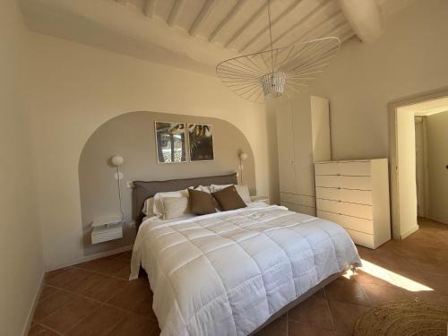 Old Town Apartment | Elegant with Exclusive Terrace in Perugia Downtown