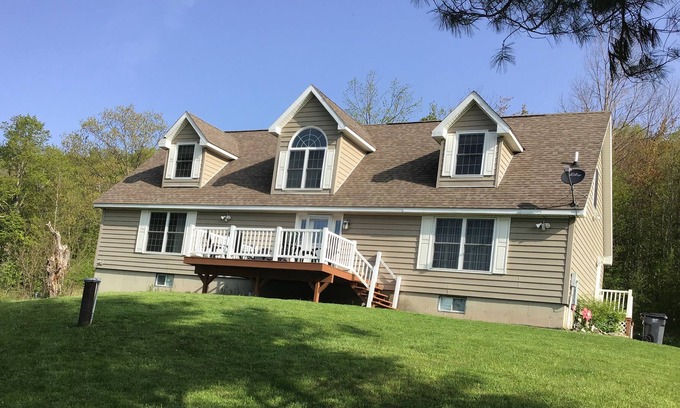 Jewett House | Elegant4bedroom home near Windham & Hunter Skiing, biking & hiking