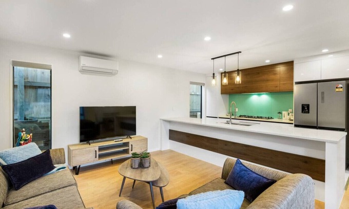 Mount Roskill House | Element Edge Townhouse with Parking and Air-Con