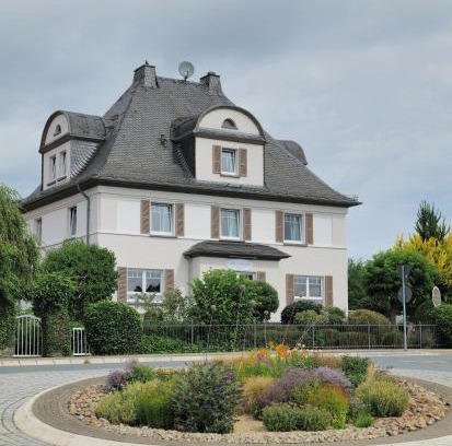 Braunfels Hotel | Elena Kempf Haaratelier & Guesthouse