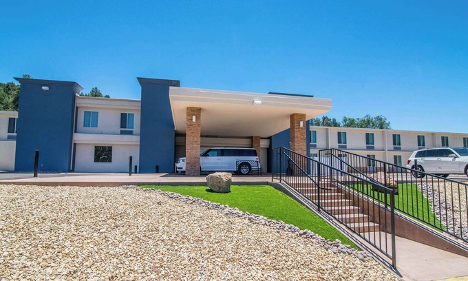 Ruidoso Hotel | Elevate Hotel at Sierra Blanca Ruidoso, an Ascend Collection Hotel