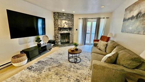 Purgatory Apartment | Elevation Hideaway
