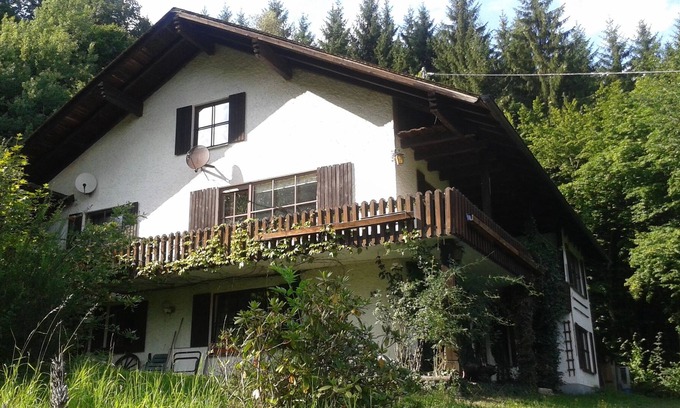 Wilhelmsthal House | Eleven True Elves. Haus in Forest.