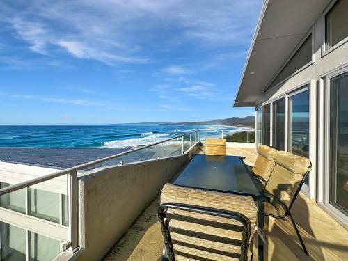 The Gardens House | Eleven62 Bay Of Fires Beach House