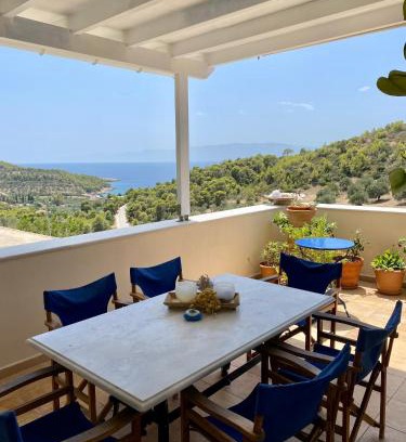 Agii Anargiri House | Elichrisos Apartment Spetses