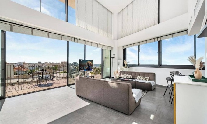 Neve Tzedek Apartment | Elifelet Luxury Pool and Balcony By Nimizz