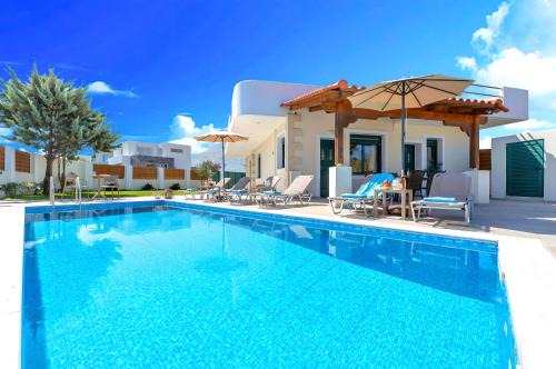 Paralia Kourna House | Eliomar Villa Am Strand