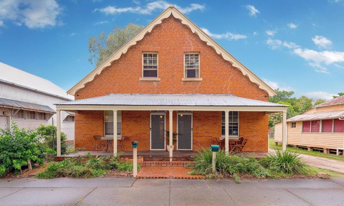 Grafton Villa | "Eliza" Victorian Red Brick Duplex Built 1845
