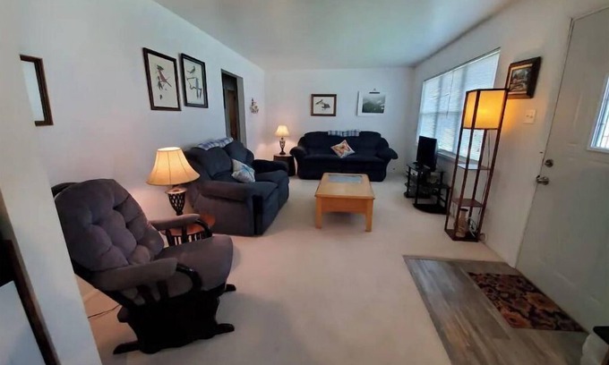 Elizabethtown House | Elizabethtown Ohio River/Shawnee National Forest