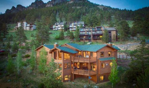 Windcliff Estates House | Elk Summit Vacation Home at Windcliff home