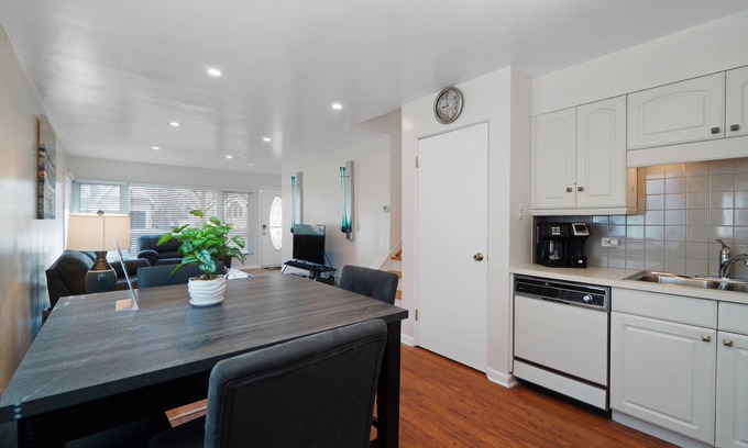 Elmhurst House | Elmhurst FHS Rental