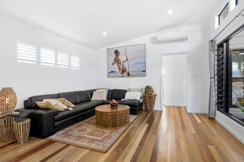 Coffs Harbour Villa | Elvis on Brodie - luxury boutique accommodation