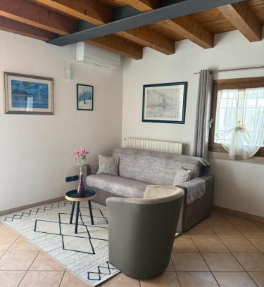 Calmasino Apartment | Ely Hause