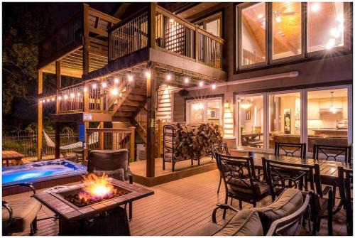 Miller Beach House | Elyon Hall Coach House