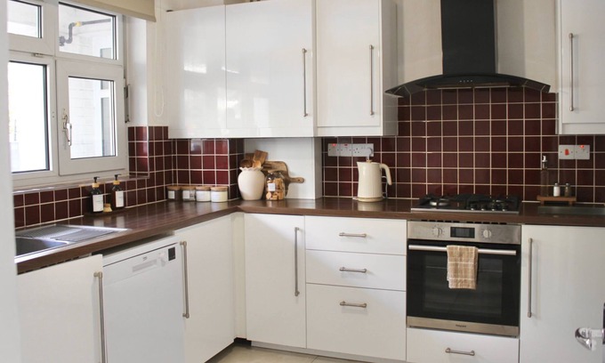 Shadwell House | Elysian Nights