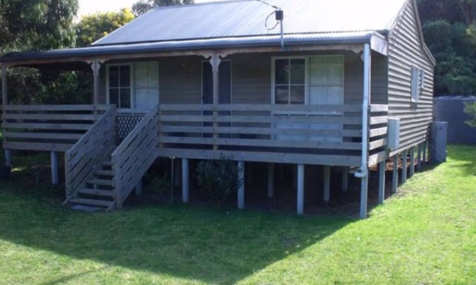 Venus Bay House | Emada Venus Bay - a stone's throw from cafes and shops inVenus Bay