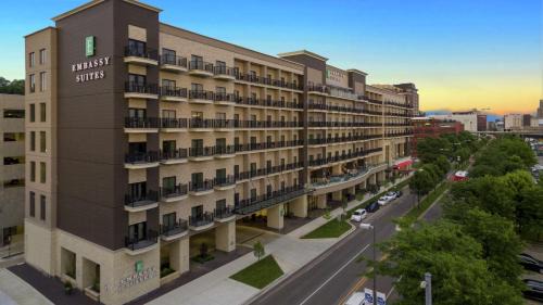Grand Rapids Hotel | Embassy Suites By Hilton Grand Rapids Downtown