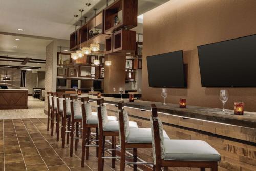 South Jordan Hotel | Embassy Suites By Hilton South Jordan Salt Lake City