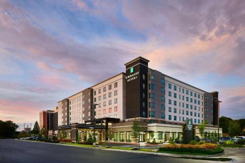 Hapeville Hotel | Embassy Suites By Hilton Atlanta Airport North