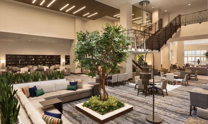 Denton Hotel | Embassy Suites by Hilton Denton Convention Center