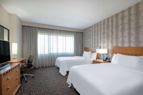 Rogers Hotel | Embassy Suites Northwest Arkansas - Hotel, Spa & Convention Center