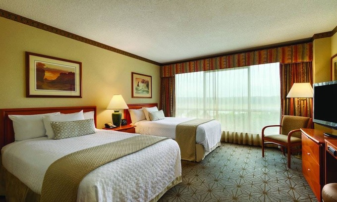 Portland Hotel | Embassy Suites by Hilton Portland Airport 2 Room Presidential Suite - 1 King Bed - Non-smoking
