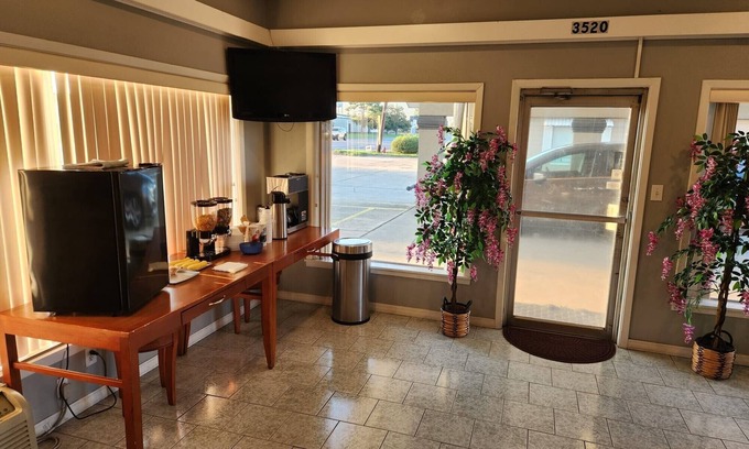 Winnsboro Hotel | Embers Inn