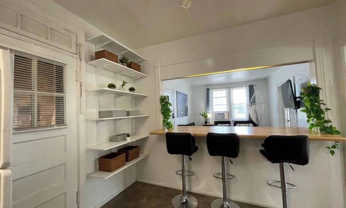 St. Louis Apartment | Embrace the Heart of St. Louis!