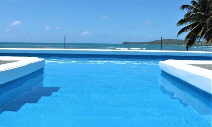 Corn Island Hotel | Emerald Luxe Suites