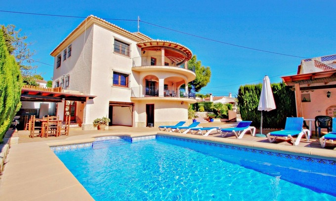 Urbanitzacio la Fustera Villa | Emilia - holiday home with ocean view and private pool in Benissa