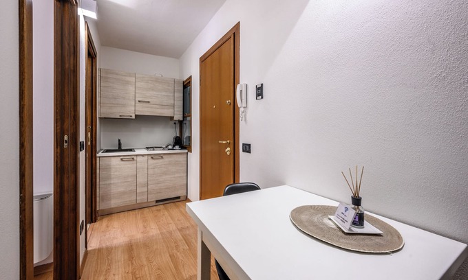 Old Town Apartment | Emilia Studios 6