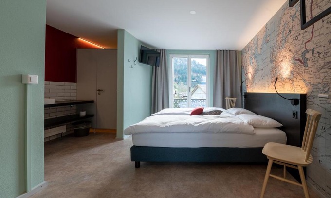 Lungern Bed & Breakfast | Emma's B&B - Self Check-in Hotel