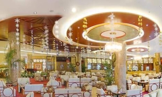 Jinghong Hotel | Empark Grand Hotel