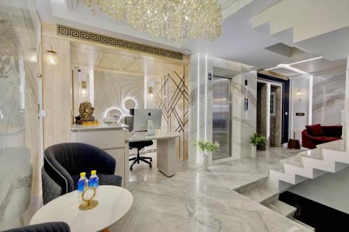 Paharganj Hotel | Empire Platinum Suites