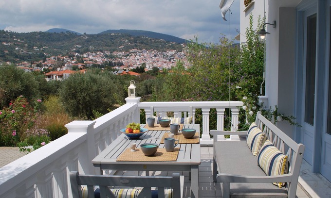 Skopelos House | ENASTRON GUESTHOUSE, WONDERFUL GARDEN AND VIEW, 5 MIN WALK FROM PORT - BEACH