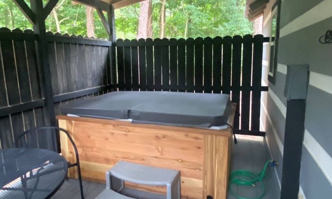 Mentone Cabin | Enchanted - 1 BR Cabin Near Mentone, AL and Desoto State Park