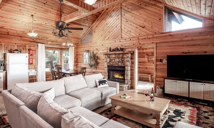 Ruidoso Cabin | Enchanted Oak Cabin | Spacious Retreat + Serene Wooded Views