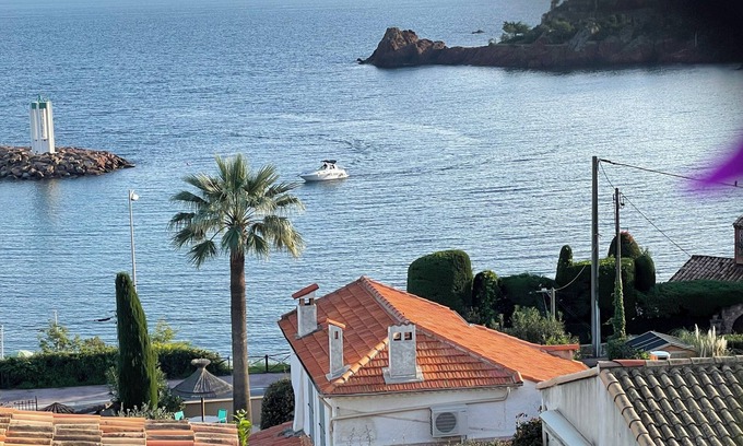 Espero-Pax House | Enchanting beach house in Théoule sur Mer