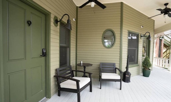 Five Points Apartment | Enchanting Escape Sum