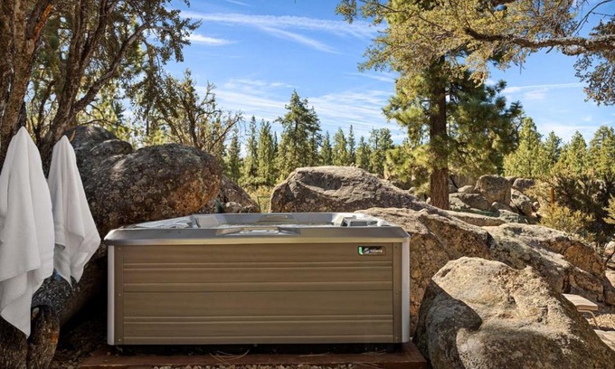 Eagle Mountain Estates House | Enchanting Snow Escape