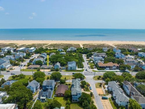 Northeast Virginia Beach House | Endless Beach #B,Oceanfront, 3bedrooms-2bath-Pet Friendly