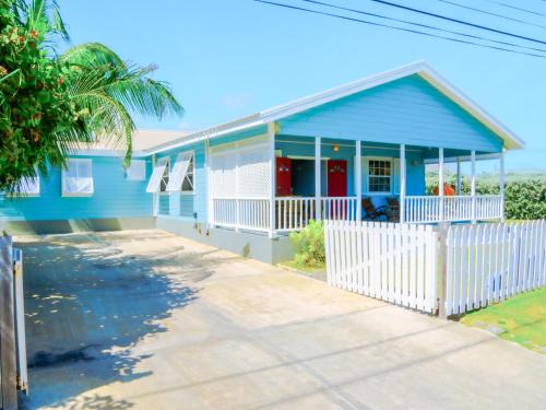 Inch Marlowe House | Endless Summer Beach House 3BR with Car