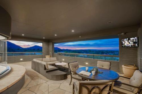 Turquoise Hills House | Endless Views