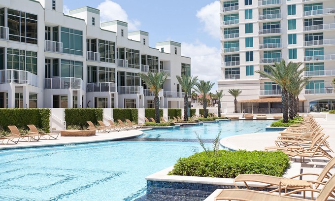 South Padre Island Condo | Endless Views from 10th Floor Condo at Sapphire! Resort Pool, Hot Tub, Spa, Movie Theater & More!
