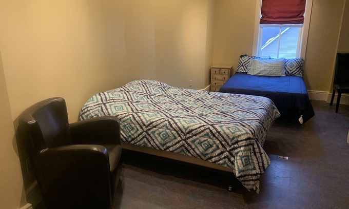 East Dubuque Apartment | Engineer Suite with fireplace