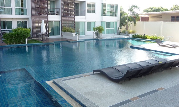 Hua Hin Condo | English owned pool view condo, now with personal internet for multi users.